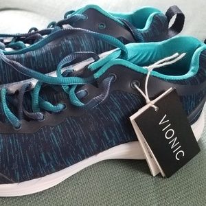 Brand new vionic walking shoes